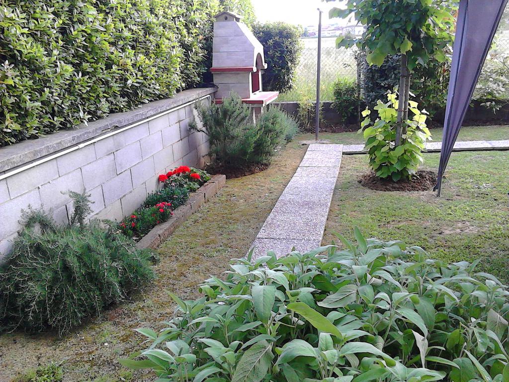 Bed And Breakfast Catherina Ponsacco Exterior photo